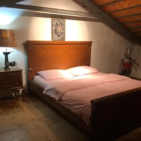 Villa Kaleici Muestakil Bahceli Ev Antalya